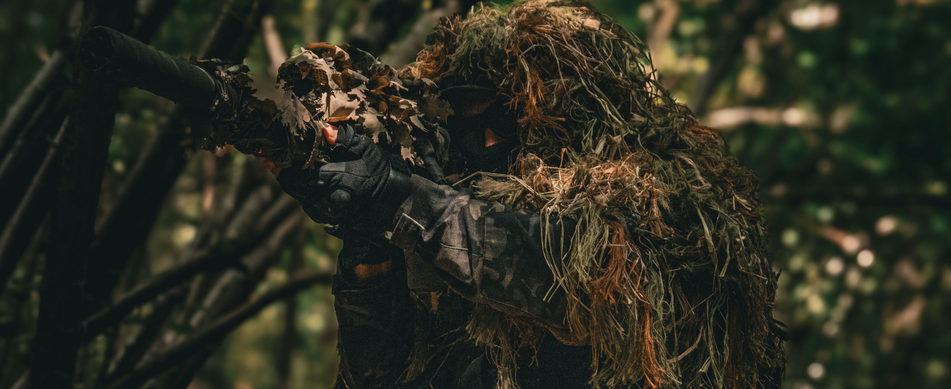 The Dead-Leaf Advantage: Matching 3D Leafy Ghillie Suits to Autumn Woodland Canopies